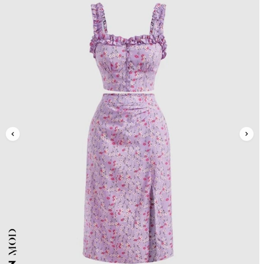 Shein- TWO PIECE- Women's outfit- Ditsy Floral Trim Cami Top & Split Thigh Skirt